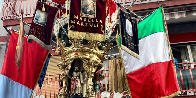 Sant’Agata: la Candelora dei Pizzicagnoli in giro tra le strade di Lineri