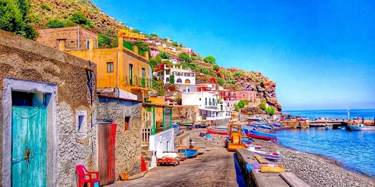 Alicudi, tra le migliori isole d’Europa per vivere in pace