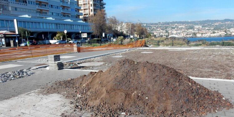 Cantiere piazza Franco Battiato a Catania, la segnalazione del consigliere Cardello