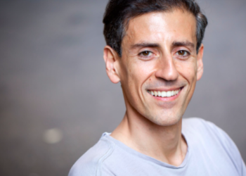 Terza edizione della “Porta Rossa”. Nel cast il siciliano Gaetano Bruno