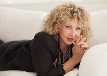 Iaia Forte e il successo di Mine Vaganti al teatro ABC di Catania