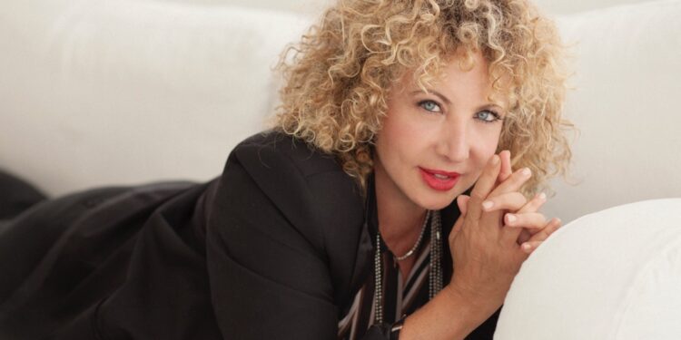 Iaia Forte e il successo di Mine Vaganti al teatro ABC di Catania