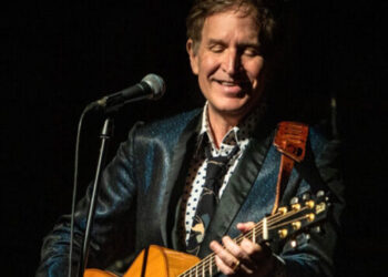 Da Zō l’unica data siciliana del “Solo Acoustic Tour” di Steve Wynn