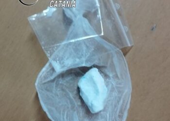 Beccati con la pietra di coca: arrestati due fratelli