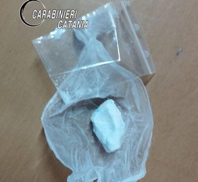 Beccati con la pietra di coca: arrestati due fratelli