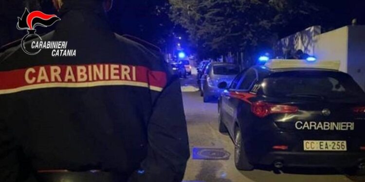 Denunciati due catanesi di Librino: guidavano senza patente un’auto rubata