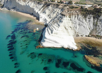 Classifica Fai premia la Sicilia: tra i luoghi preferiti Scala dei Turchi e spiaggia della Pillirina