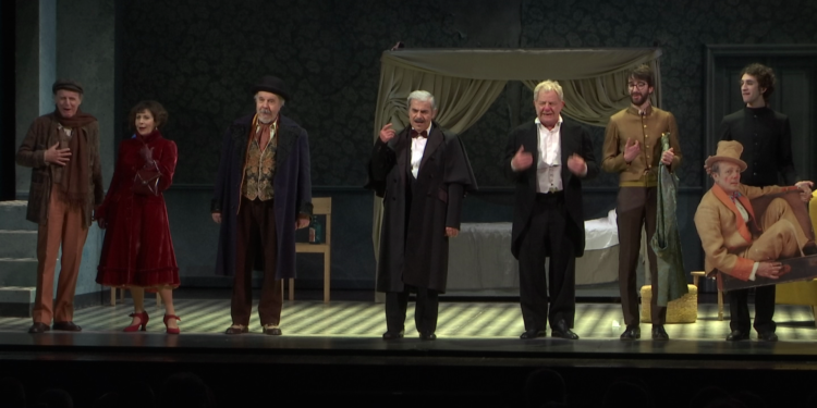 E come spesso nello stile di Labiche, una storia tragicomica per “Il delitto di Via Dell’Orsina”