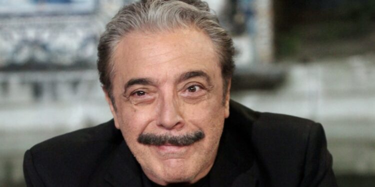 Al via da oggi il Carnevale di Acireale. Stasera in piazza Duomo Nino Frassica & Los Plaggers