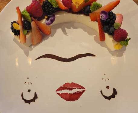 Il volto di Frida Khalo diventa un dolce grazie allo chef siciliano Aldo Gennuso