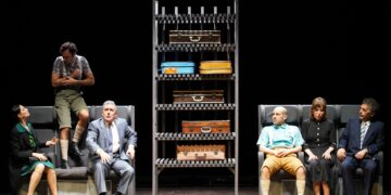 Ninni Bruschetta a sala Futura dello Stabile di Catania con lo spettacolo “Il mare colore del vino”