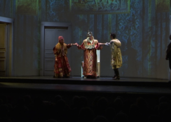 “Chi siamo?”: lo spiega “La vita è un sogno”, la pièce diretta da Giuseppe Dipasquale