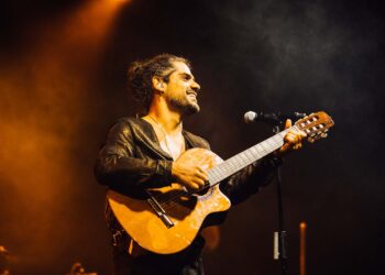 Mannarino torna live e chiude il suo tour “Corde 2023” in Sicilia