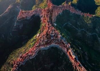 Centuripe, il paese dalla forma unica al mondo