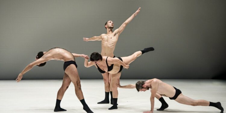 Incanta il pubblico di Catania, “Graces”, uno spettacolo ispirato alla mitologia