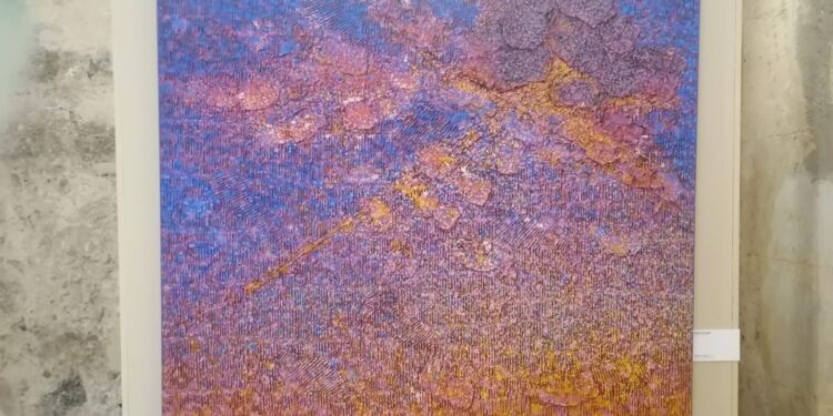 “Meditazione visiva” la mostra di Piero Zuccaro tra la musica di Battiato e le coreografie di Capraro