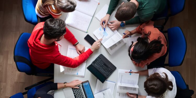 Siglato protocollo tra Confindustria Catania e la “Steve Jobs Academy”