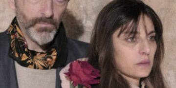 “La Scattiata” debutta al Piccolo Teatro di Catania con l’esordio nella drammaturgia di Silvana Grasso