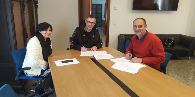 Brizz Nuoto e comune di Acireale siglano accordo per sostenere l’associazionismo nei territori più difficili