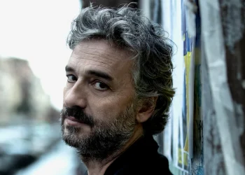 Il palermitano Vincenzo Ferrera è l’educatore Beppe di “Mare Fuori”, amatissimo dai giovani