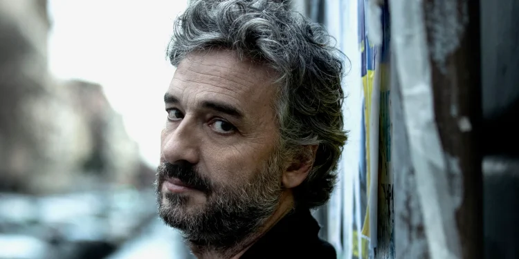 Il palermitano Vincenzo Ferrera è l’educatore Beppe di “Mare Fuori”, amatissimo dai giovani