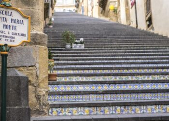 Scalinata di Santa Maria del Monte: tributo all’arte e alla bellezza siciliana
