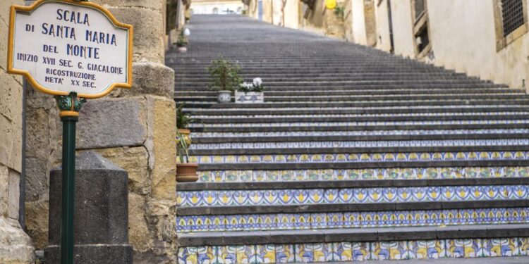 Scalinata di Santa Maria del Monte: tributo all’arte e alla bellezza siciliana