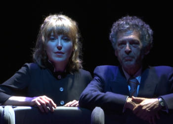 Intensa ed emozionante l’interpretazione di Ninni Bruschetta in “Il mare colore del vino”