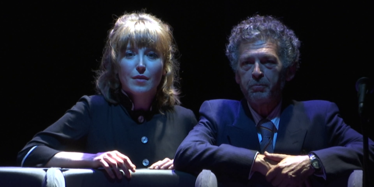 Intensa ed emozionante l’interpretazione di Ninni Bruschetta in “Il mare colore del vino”