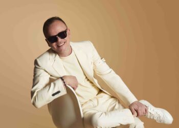 Gigi D’Alessio riabbraccia la Sicilia con tre concerti estivi