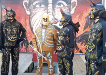 “I Diavoli della Settimana Santa”: in Sicilia i riti e le maschere dei “nemici della Passione”