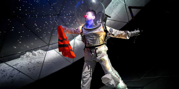 Circo e nuovo pop in scena a Catania con “Juri il cosmonauta” e le fragili emozioni di Koko Moon