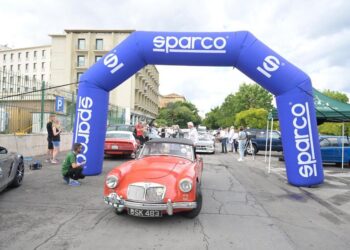 Tra passione e auto d’epoca: la Sicilia accoglie il 25° Raid dell’Etna