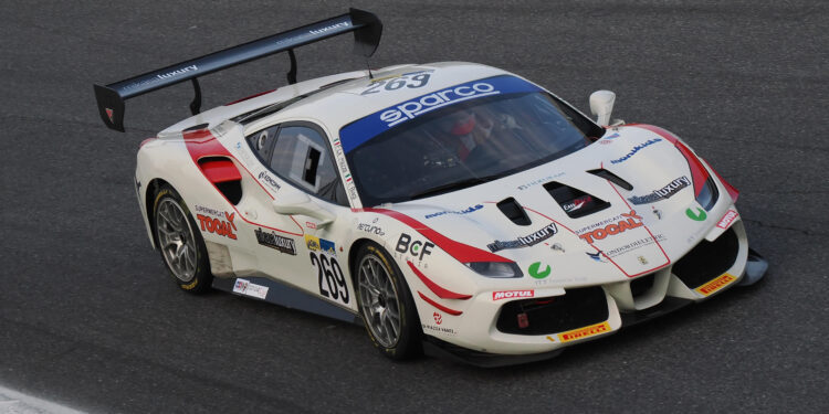 Il pilota catanese Francesco La Mazza sogna il podio del campionato nazionale GT Endurance