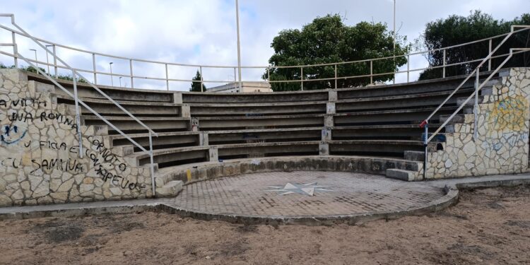 A Favignana riemerge un anfiteatro dai lavori in un’area pubblica