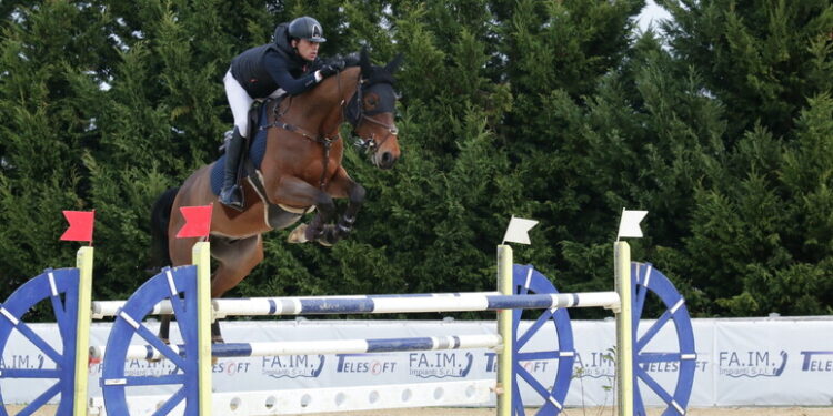 Equitazione: il cavaliere palermitano Stefano Enea diventa campione regionale di salto ostacoli
