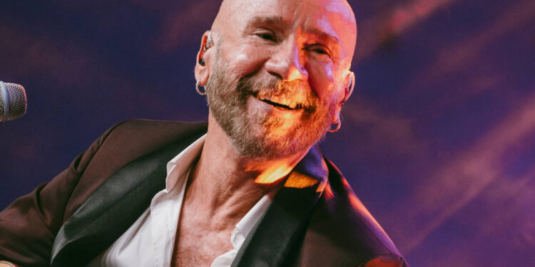 100% Mario Venuti: un tour per festeggiare il doppio traguardo del cantautore