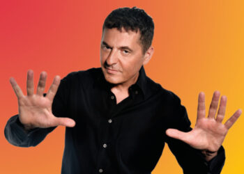 Teo Mammucari si mette a nudo nello show “Sarà capitato anche a voi”