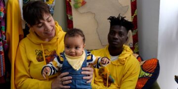 Da incontro d’amore a progetto sociale: da Messina l’iniziativa di creare una scuola sartoriale in Africa