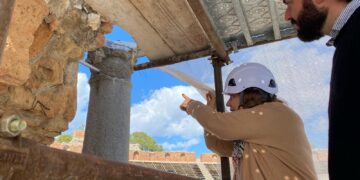 Taormina, al Teatro Antico via al restauro del «porticus post scaenam»