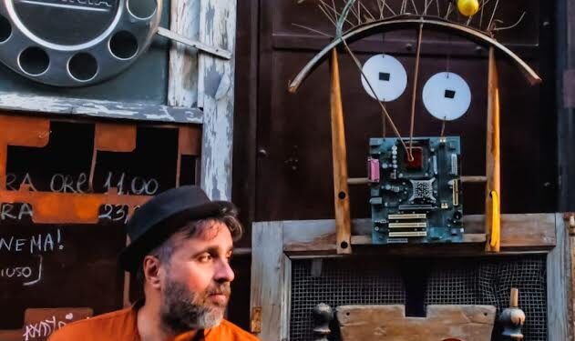 Paolo Miano e «Revoluzione»: l’album dei cambiamenti faticosi tra blues e rock