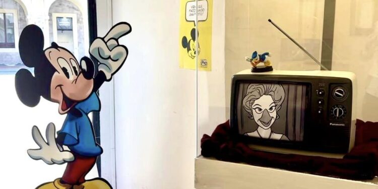La mostra “70 anni di TV visti da Topolino” con le tavole originali di Cavazzano