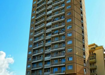 Grattacielo Generali, palazzo più alto di Catania simbolo del modernismo