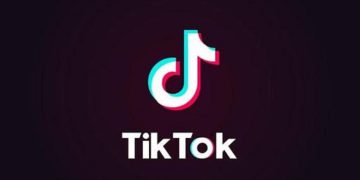 Tik Tok, in Francia si vuole vietare l’uso ai minori di 15 anni