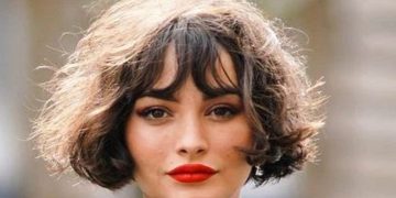 French Bob: il taglio più chic del momento è corto, sfrontato e parigino