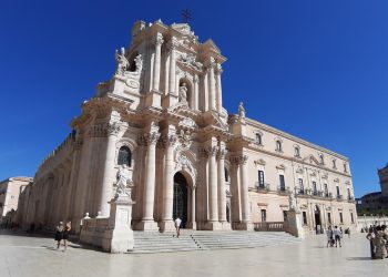 Duomo di Ortigia a Siracusa: 25 secoli racchiusi al suo interno