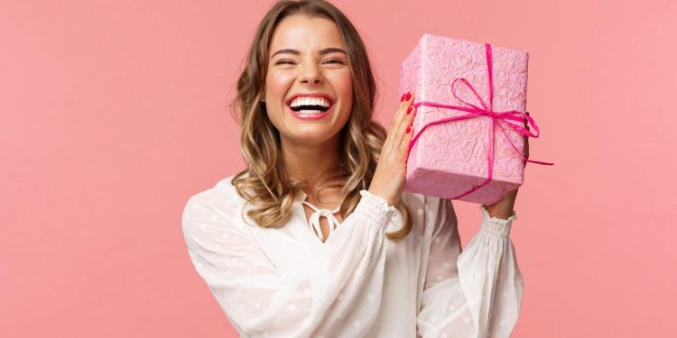 Regali Last Minute? Ecco gli Accessori per Capelli Che Salveranno il Tuo Natale