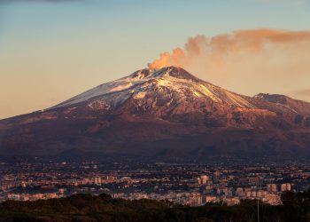 Progetto Kakeni per il monitoraggio del gas radon sull’Etna