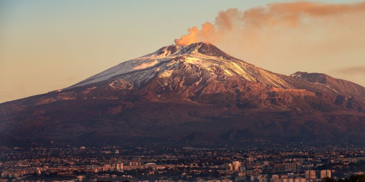 Progetto Kakeni per il monitoraggio del gas radon sull’Etna